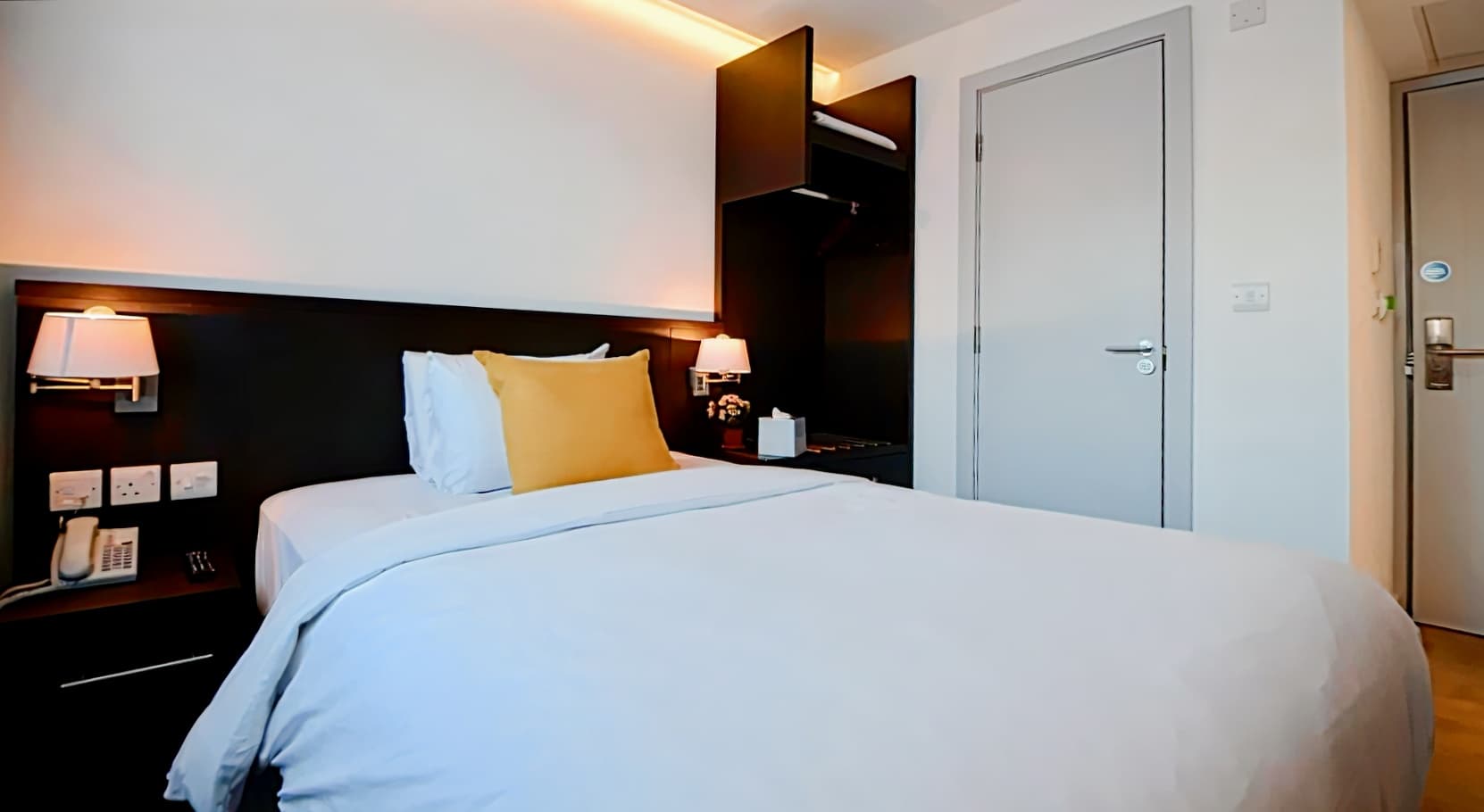 Pelican London Hotel & Residence