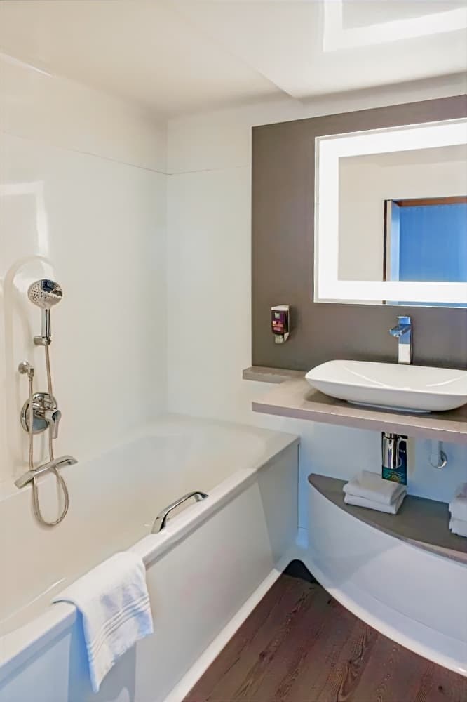 ibis Styles Lille Airport