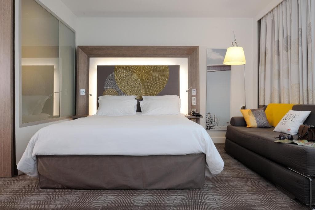 Novotel Lyon Centre Confluence Bord de Saone