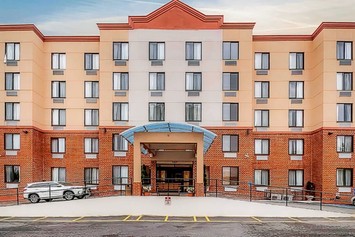 The Staten Island Inn.