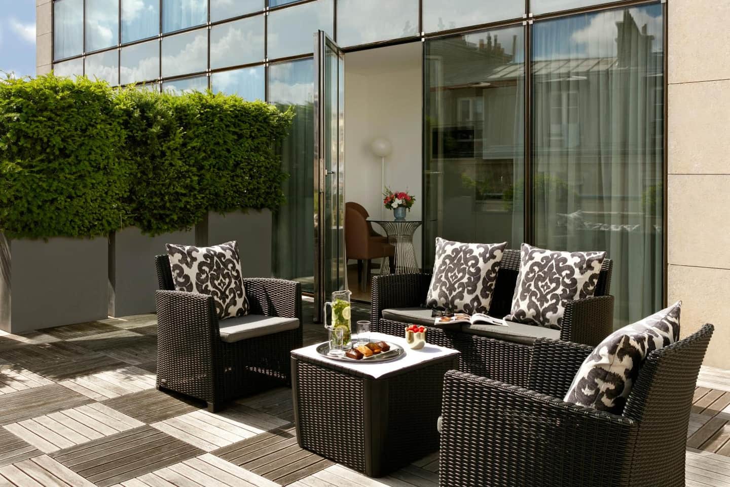 La Clef Tour Eiffel Paris by The Crest Collection