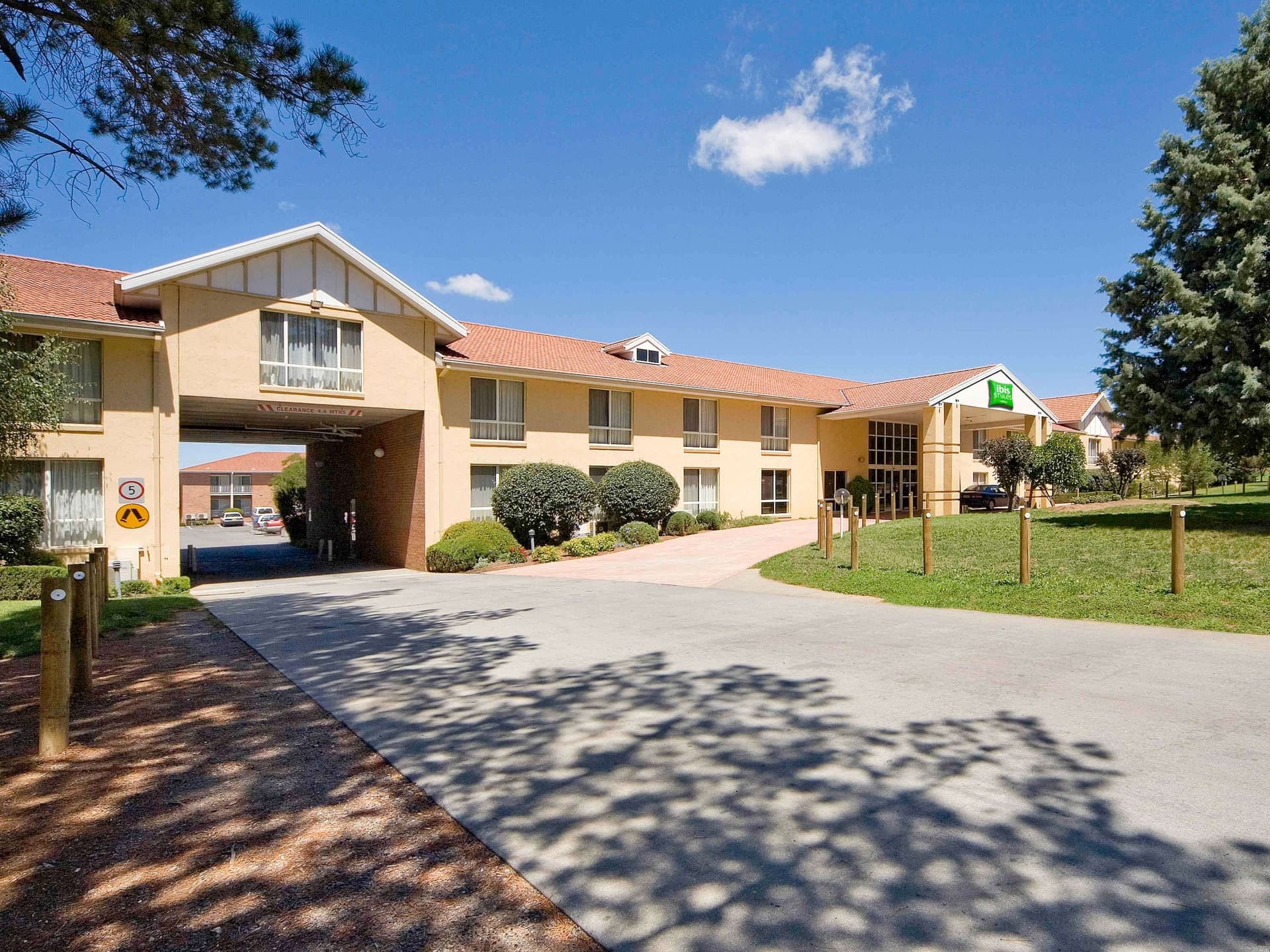 ibis Styles Canberra