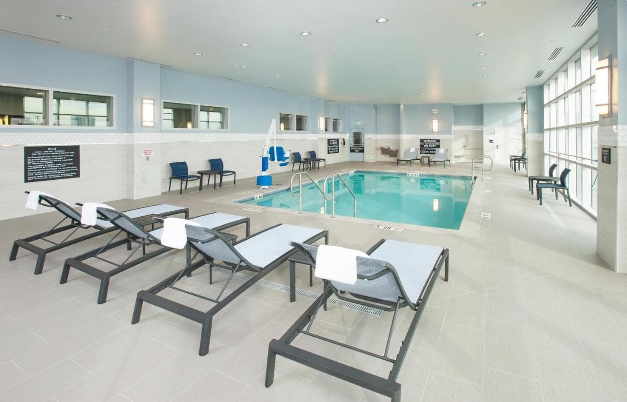 Hampton Inn & Suites LAX El Segundo