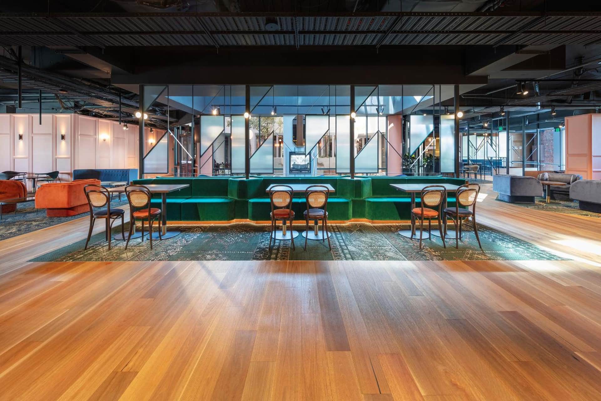 Amora Herencia Riverwalk Melbourne