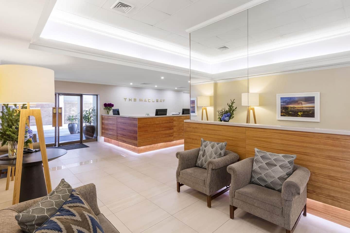 Macleay Hotel