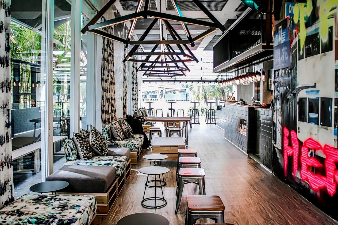 Mojo Nomad Aberdeen Harbour by Ovolo