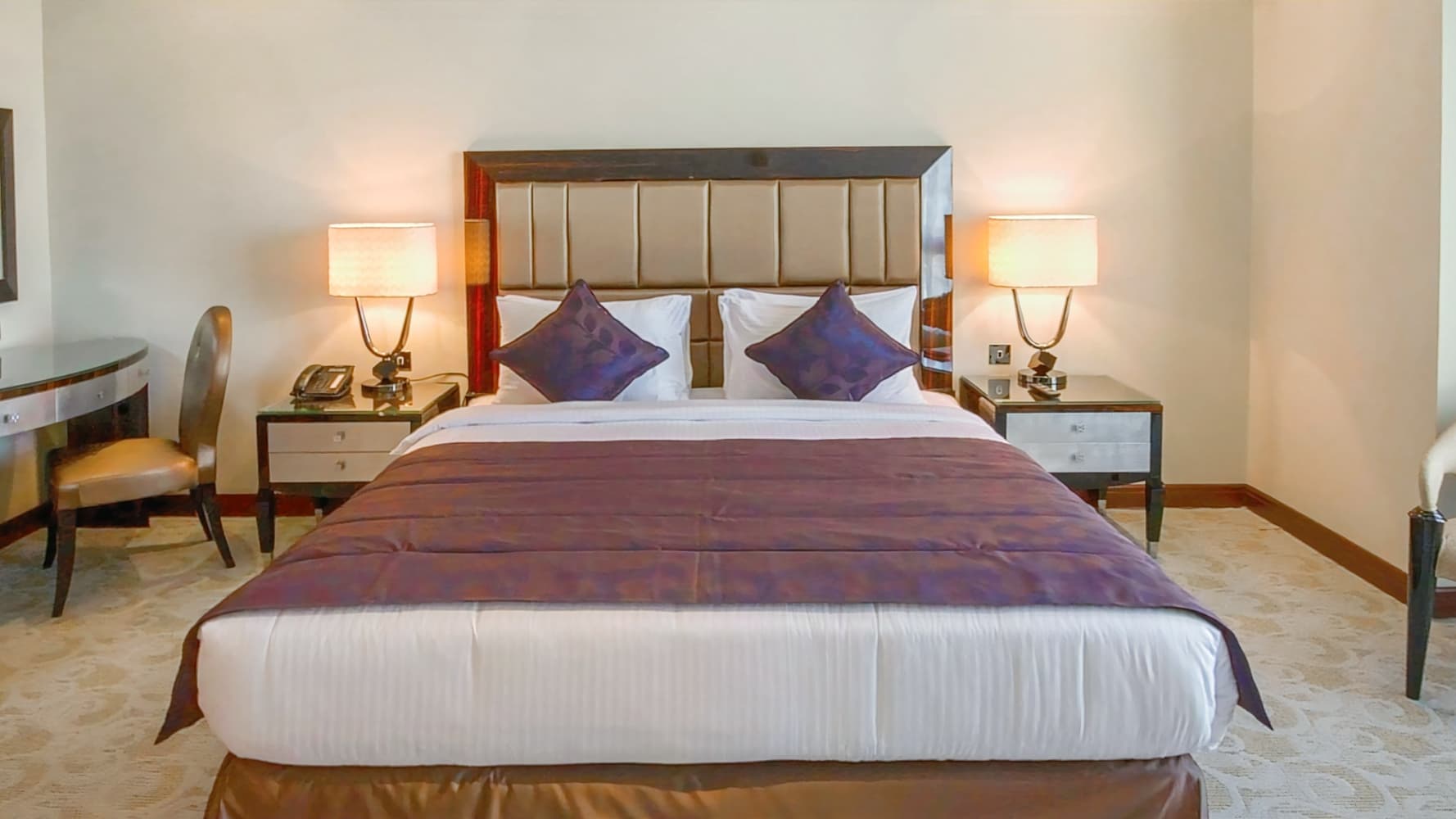 Strato Hotel By Warwick